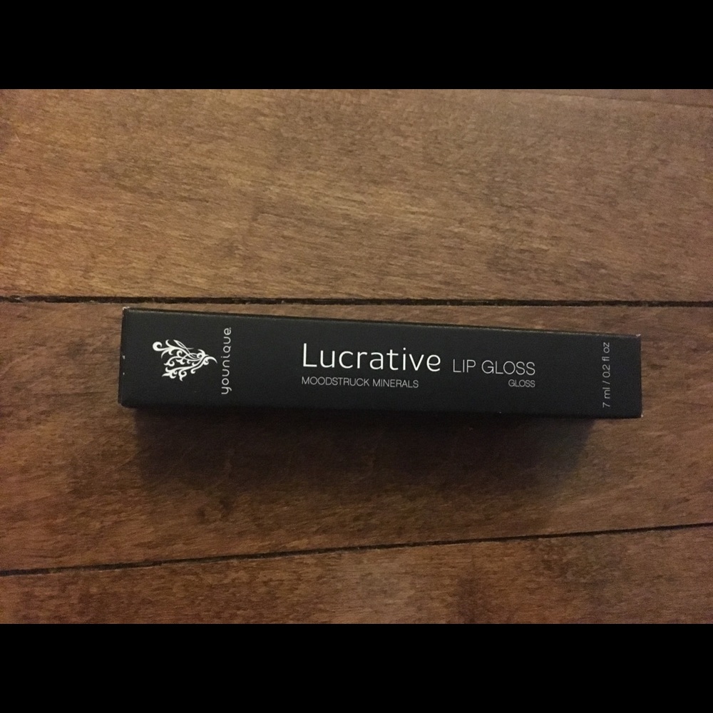 Younique Lip Gloss Shade Ladylike Pink Coral NIB